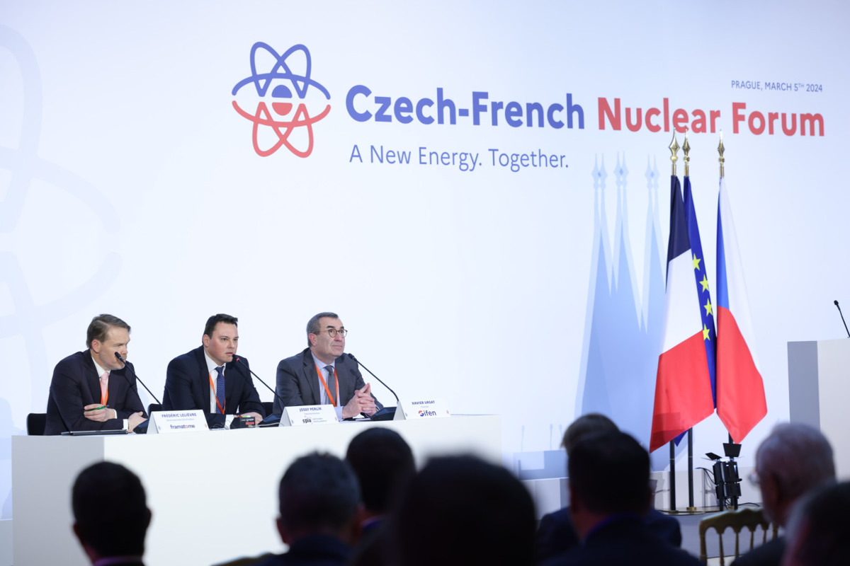 Emmanuel Macron stressed cooperation with Czech industry at the Czech-French Nuclear Forum in Prague