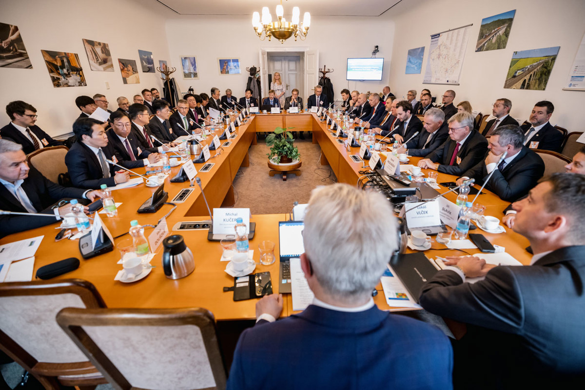 KHNP představila v Poslanecké sněmovně plán lokalizace českého průmyslu při dostavbě JE Dukovany